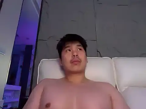 asianBtm11 online show from April 4, 5:41 pm