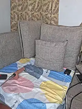 Snapshot of hornycreamybabe chatting on February 2, 8:34 am hornycreamybabe online show from February 2, 8:34 am
