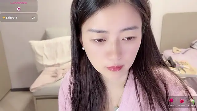 A-xena online show from November 4, 2:37 am