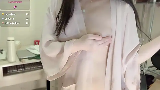 A-xena online show from November 16, 2:55 pm