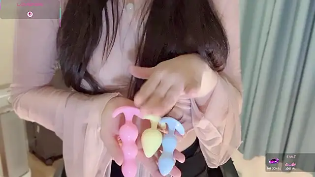 A-xena online show from November 28, 3:01 pm