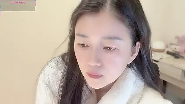 A-xena online show from December 16, 2:27 am