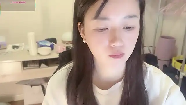 A-xena online show from December 4, 2:32 am