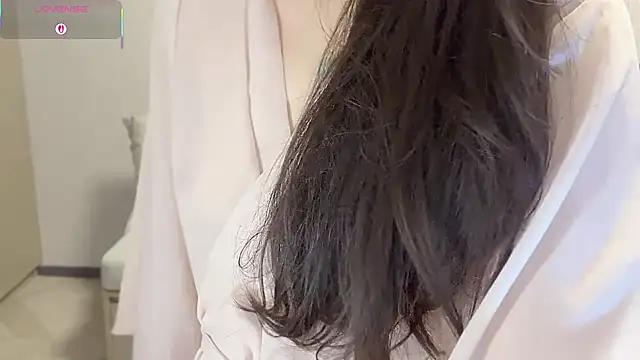 A-xena online show from October 10, 2:45 am