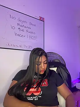 NatashaBrown12 online show from November 13, 10:57 pm