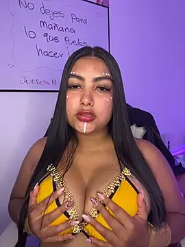 NatashaBrown12 online show from November 15, 9:19 pm