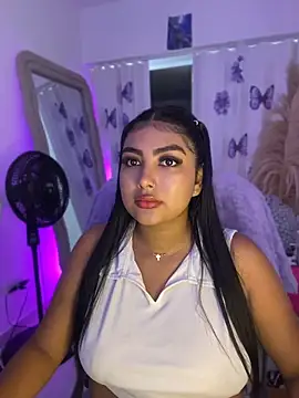 Snapshot of NatashaBrown12 chatting on May 13, 3:19 pm NatashaBrown12 online show from May 13, 3:19 pm