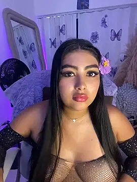 Snapshot of NatashaBrown12 chatting on May 22, 2:04 pm NatashaBrown12 online show from May 22, 2:04 pm
