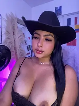 Snapshot of NatashaBrown12 chatting on July 15, 2:24 pm NatashaBrown12 online show from July 15, 2:24 pm