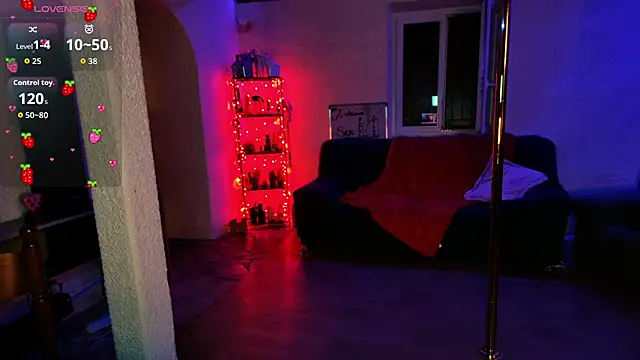PetiteAngel666 online show from May 15, 11:58 pm