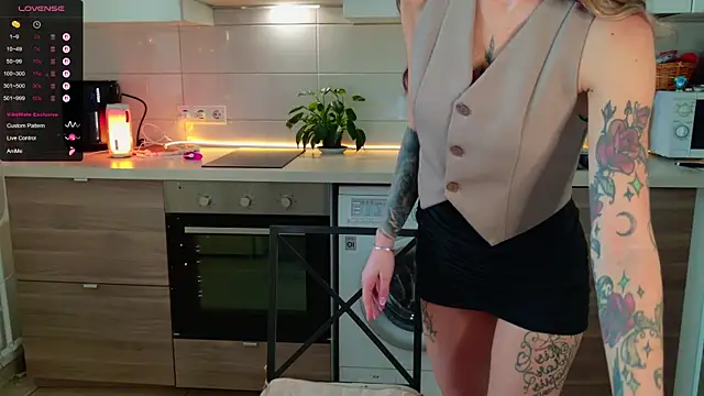 MissLovex online show from November 10, 5:12 am