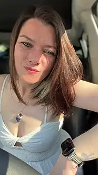 LadyLena1 online show from May 1, 12:04 am