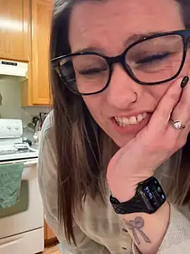 LadyLena1 online show from March 3, 3:16 am