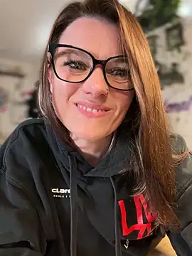 LadyLena1 online show from October 19, 12:24 am