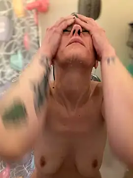 LadyLena1 online show from October 1, 10:35 pm