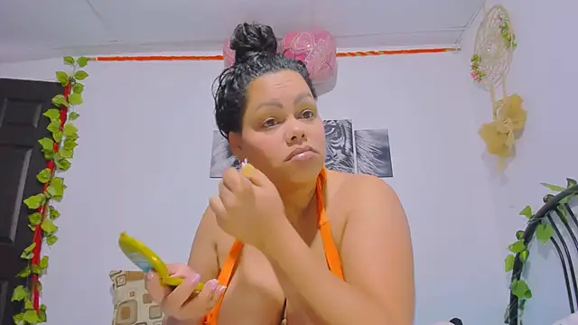 Alhelqueen online show from September 18, 3:26 pm