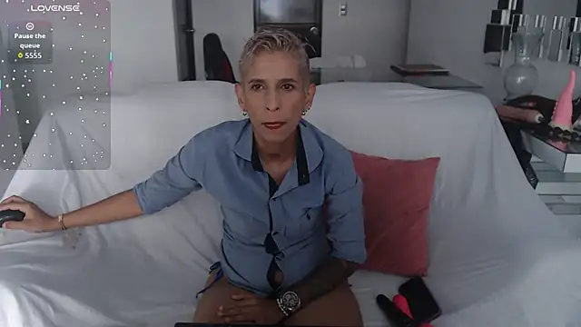 Maturehot2023 online show from February 20, 9:06 pm