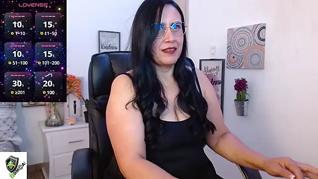 amalia brunette online show from January 29, 6:28 pm