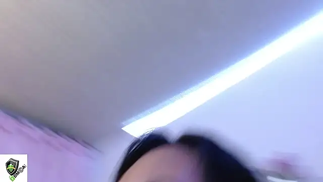 amalia brunette online show from January 2, 2:43 am