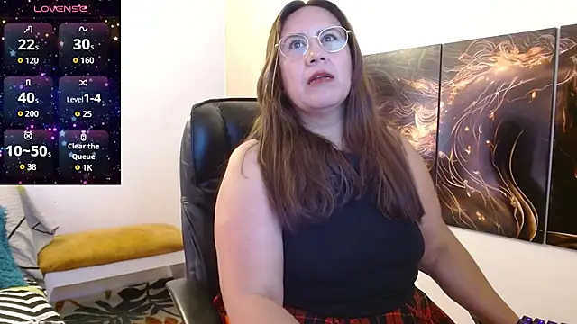 amalia brunette online show from February 14, 7:14 pm