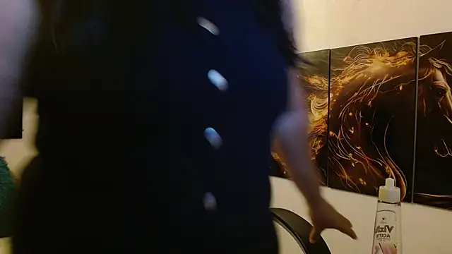 amalia brunette online show from March 14, 11:33 pm