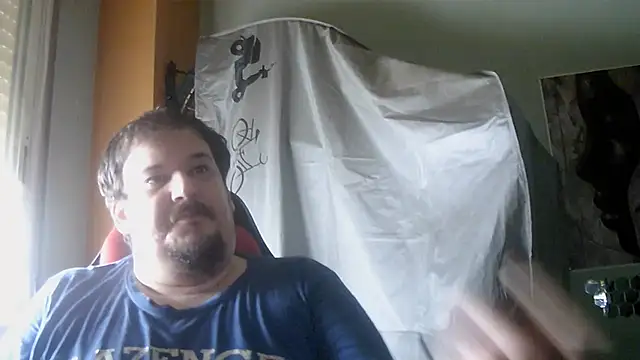 Snapshot of porkorossy chatting on July 16, 7:27 am porkorossy online show from July 16, 7:27 am