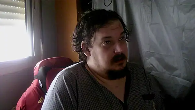 porkorossy online show from March 6, 9:04 am