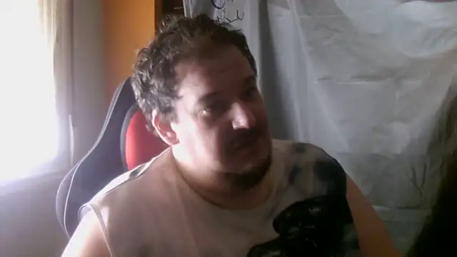 Snapshot of porkorossy chatting on June 15, 10:15 am porkorossy online show from June 15, 10:15 am