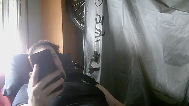 Snapshot of porkorossy chatting on October 16, 11:07 am porkorossy online show from October 16, 11:07 am