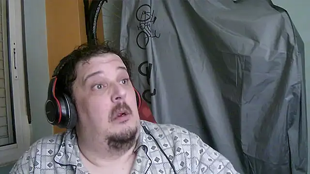 porkorossy online show from November 8, 5:33 am