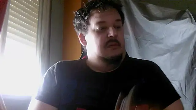 Snapshot of porkorossy chatting on June 8, 7:20 am porkorossy online show from June 8, 7:20 am