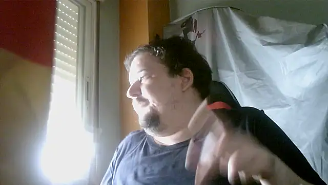 Snapshot of porkorossy chatting on June 27, 8:31 am porkorossy online show from June 27, 8:31 am