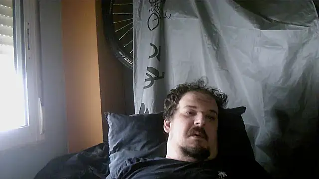 Snapshot of porkorossy chatting on October 6, 7:09 am porkorossy online show from October 6, 7:09 am