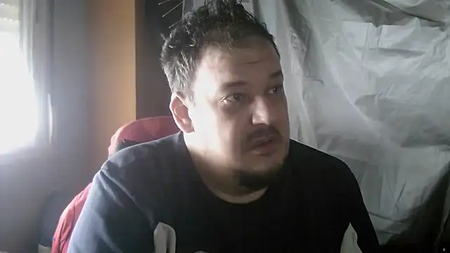 porkorossy online show from April 6, 8:15 am