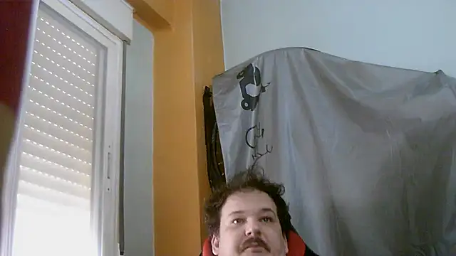 Snapshot of porkorossy chatting on June 17, 7:41 am porkorossy online show from June 17, 7:41 am