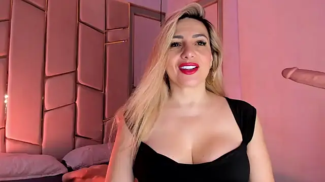 angel vibes  online show from April 13, 4:00 pm