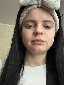 JuicyJess online show from February 13, 8:20 pm