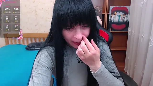 JuicyJess online show from April 3, 7:42 pm