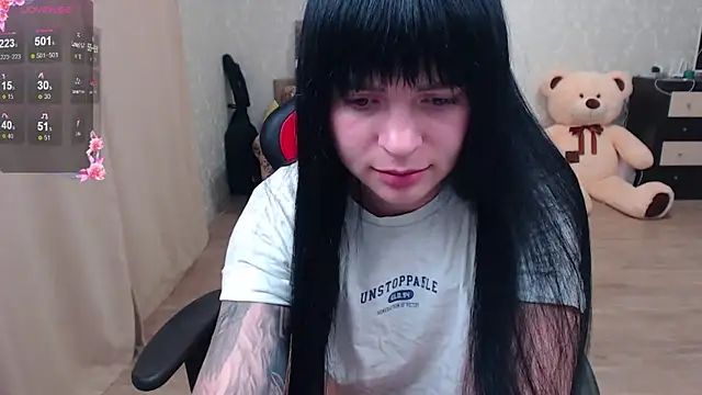 Snapshot of JuicyJess chatting on May 21, 7:00 pm JuicyJess online show from May 21, 7:00 pm