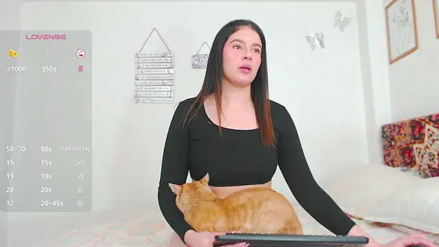 Snapshot of verocute7 chatting on November 11, 2:06 am verocute7 online show from November 11, 2:06 am