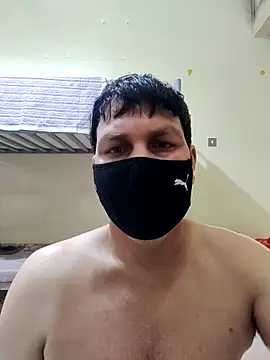 Snapshot of ZIMMY25 chatting on February 20, 6:37 am ZIMMY25 online show from February 20, 6:37 am