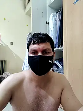 Snapshot of ZIMMY25 chatting on February 27, 6:13 am ZIMMY25 online show from February 27, 6:13 am