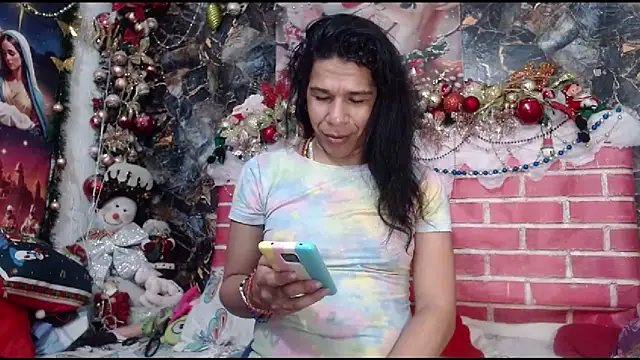 DesireDirtyTS   online show from December 21, 11:45 am