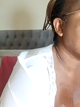 Snapshot of Bootyliciousbbw12 chatting on July 12, 7:31 am Bootyliciousbbw12 online show from July 12, 7:31 am