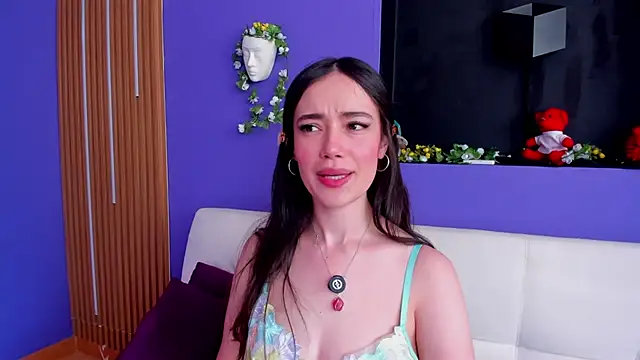 Kate Amaretto  online show from September 13, 9:15 pm