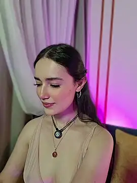 Snapshot of Kate_Amaretto_ chatting on May 5, 1:08 am Kate Amaretto online show from May 5, 1:08 am