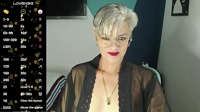 Snapshot of scarlett_paris22 chatting on March 5, 11:27 pm scarlett paris22 online show from March 5, 11:27 pm