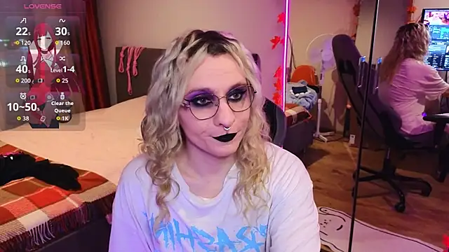 Lori Myaf online show from November 6, 2:10 pm