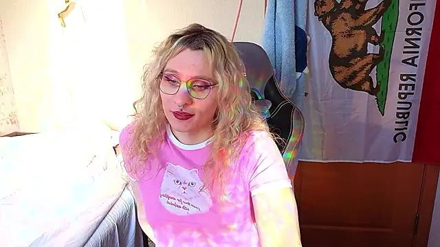 Lori Myaf online show from March 10, 1:59 pm