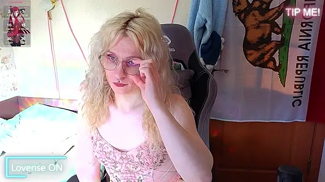 Lori Myaf online show from April 8, 1:34 pm